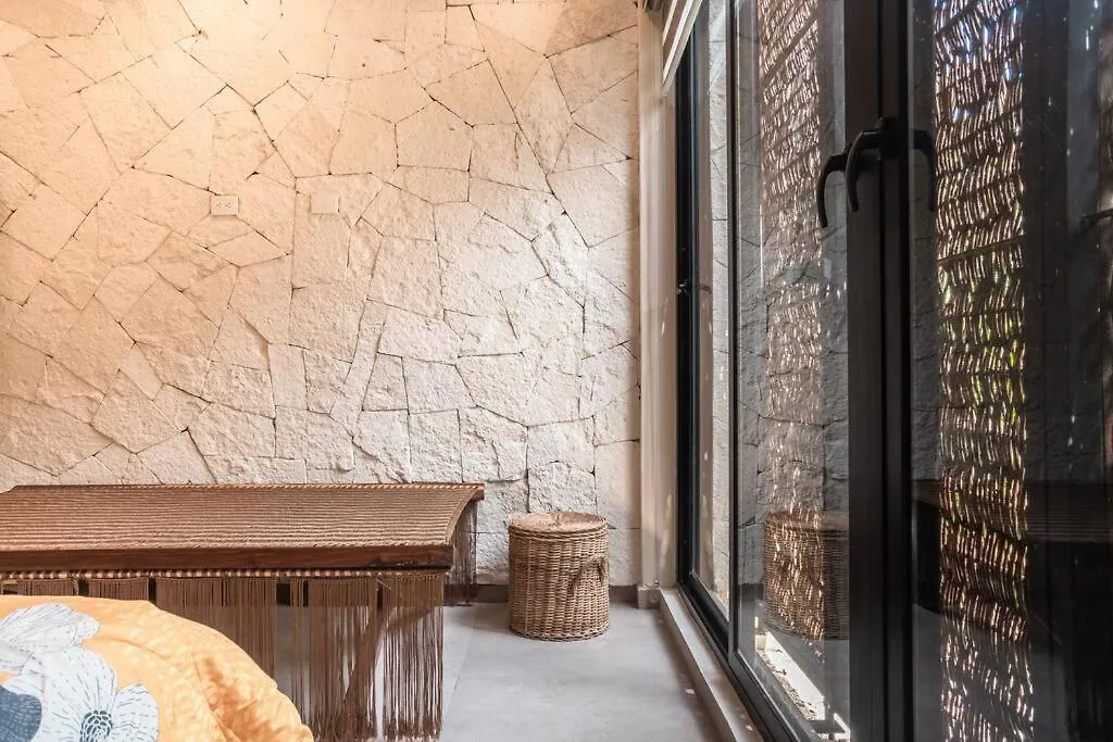 Toh1, Downtown Tulum Apartment 0*,  Mexico