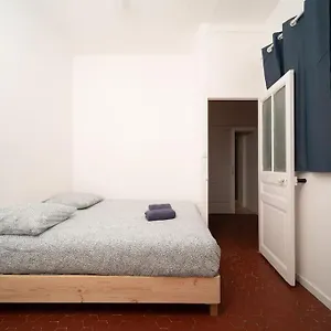 Equipe 4 Couchages Belle De Mai Appartement Marseille