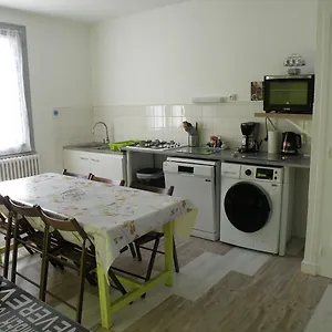 Tulipe, 5 Personnes, Entre Sancy Et Volcans D'auvergne Appartement Orcival
